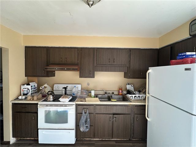 623 Fallowfield Avenue, Charleroi Boro, PA 15022