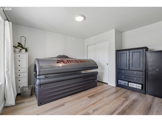 411 S MAPLE Ave, Yacolt, WA 98675