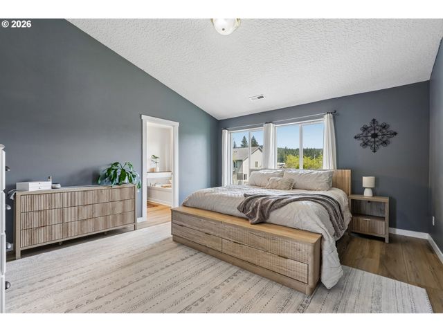 411 S MAPLE Ave, Yacolt, WA 98675