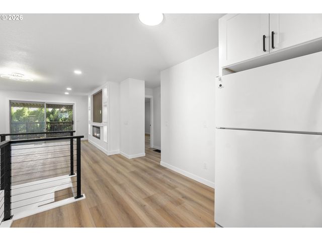 15037 Ne SISKIYOU Ct, Portland, OR 97230