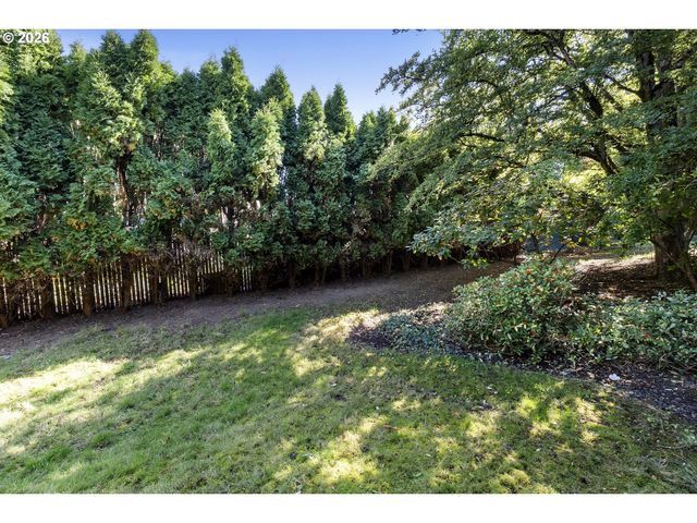 15037 Ne SISKIYOU Ct, Portland, OR 97230