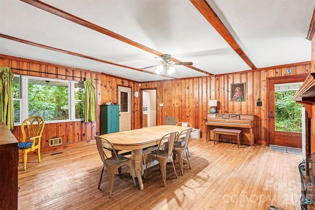 812 Saint Michaels Lane, Gastonia, NC 28052