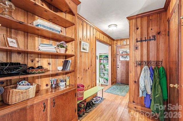 812 Saint Michaels Lane, Gastonia, NC 28052