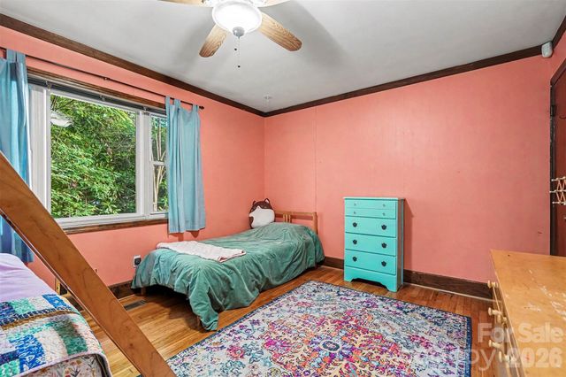 812 Saint Michaels Lane, Gastonia, NC 28052