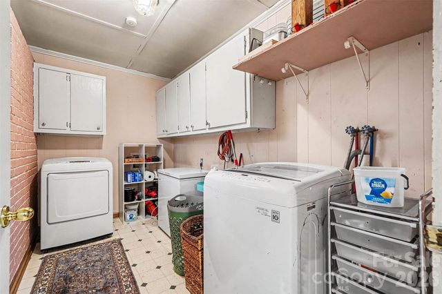 812 Saint Michaels Lane, Gastonia, NC 28052