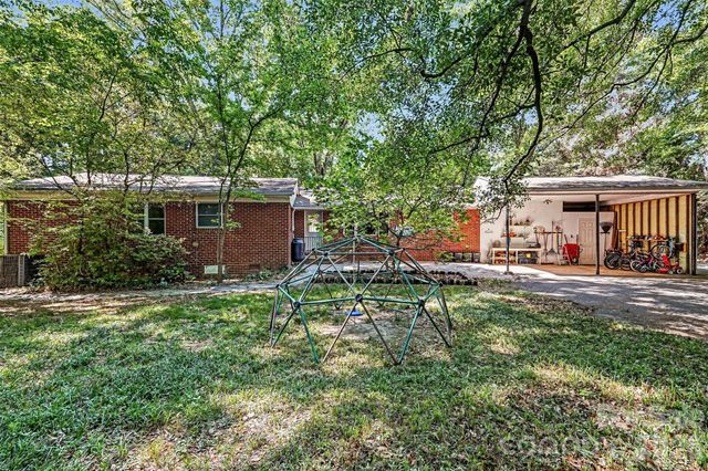 812 Saint Michaels Lane, Gastonia, NC 28052