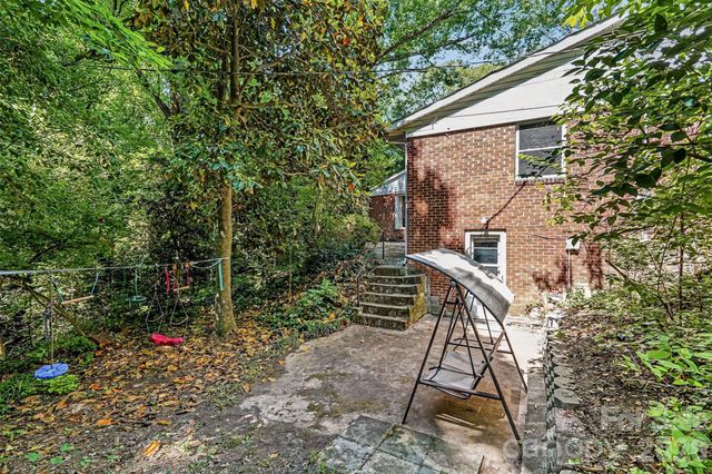 812 Saint Michaels Lane, Gastonia, NC 28052