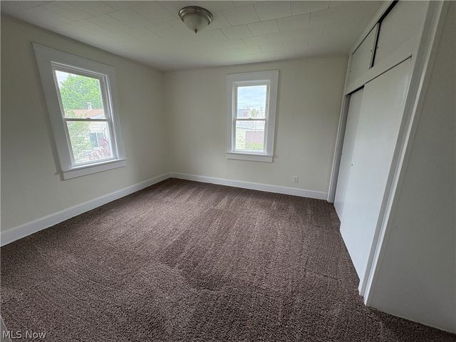945 Davis Street, Akron, OH 44310
