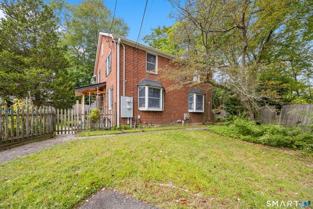 220 Melville Drive, Fairfield, CT 06825