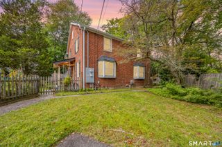 220 Melville Drive, Fairfield, CT 06825