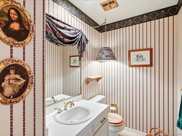 12386 E Bates Circle, Aurora, CO 80014