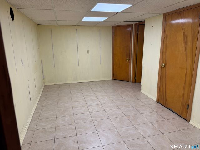 8 Reichelt Terrace, Ansonia, CT 06401