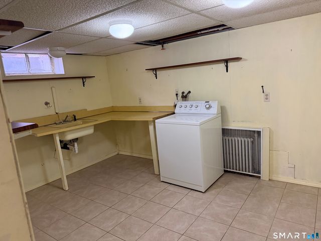 8 Reichelt Terrace, Ansonia, CT 06401