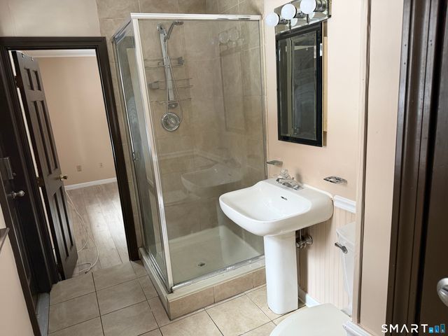 8 Reichelt Terrace, Ansonia, CT 06401