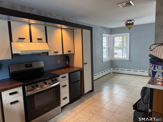 8 Reichelt Terrace, Ansonia, CT 06401