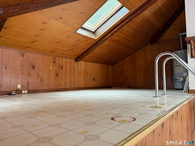 8 Reichelt Terrace, Ansonia, CT 06401