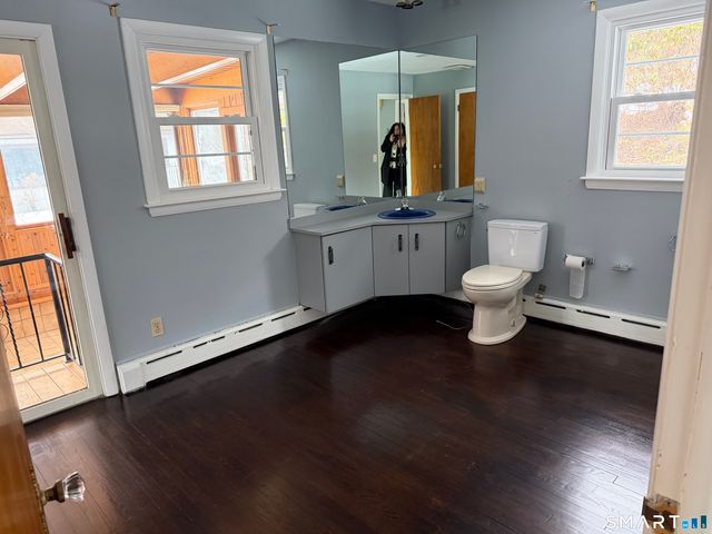 8 Reichelt Terrace, Ansonia, CT 06401