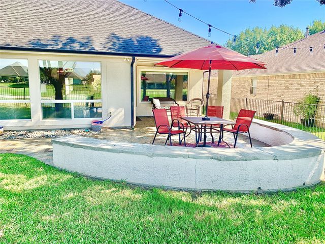 9400 Orangewood Trail, Denton, TX 76207