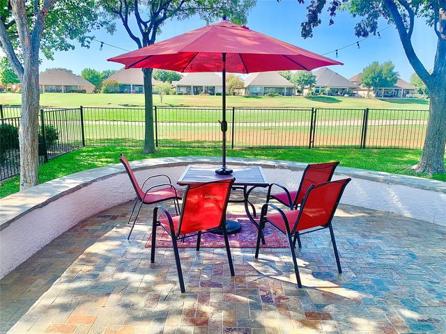 9400 Orangewood Trail, Denton, TX 76207