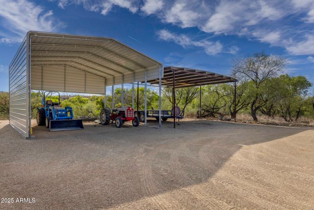 50602 N US Hwy 60 Avenue, Wickenburg, AZ 85390