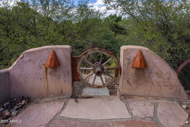 50602 N US Hwy 60 Avenue, Wickenburg, AZ 85390