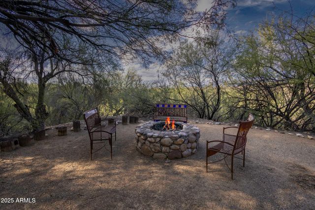 50602 N US Hwy 60 Avenue, Wickenburg, AZ 85390