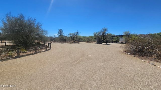 50602 N US Hwy 60 Avenue, Wickenburg, AZ 85390