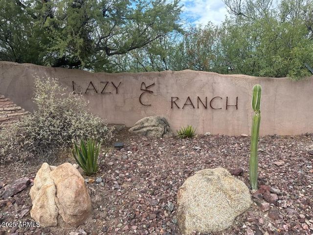 50602 N US Hwy 60 Avenue, Wickenburg, AZ 85390