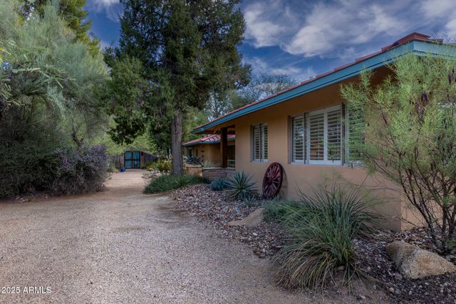 50602 N US Hwy 60 Avenue, Wickenburg, AZ 85390