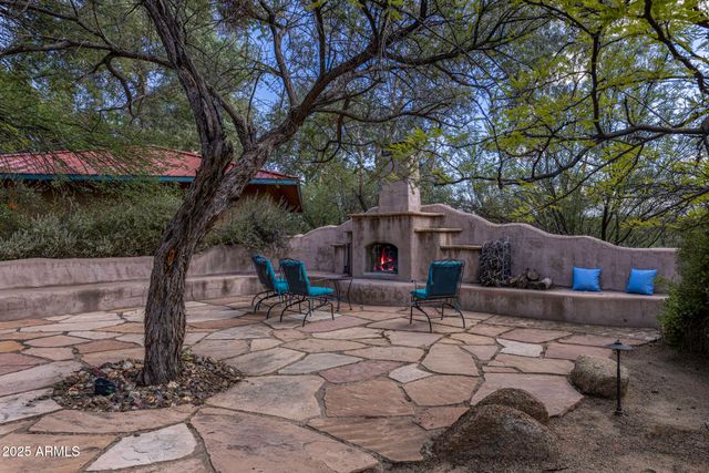 50602 N US Hwy 60 Avenue, Wickenburg, AZ 85390