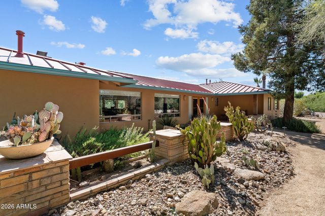 50602 N US Hwy 60 Avenue, Wickenburg, AZ 85390