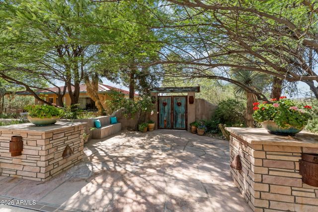 50602 N US Hwy 60 Avenue, Wickenburg, AZ 85390