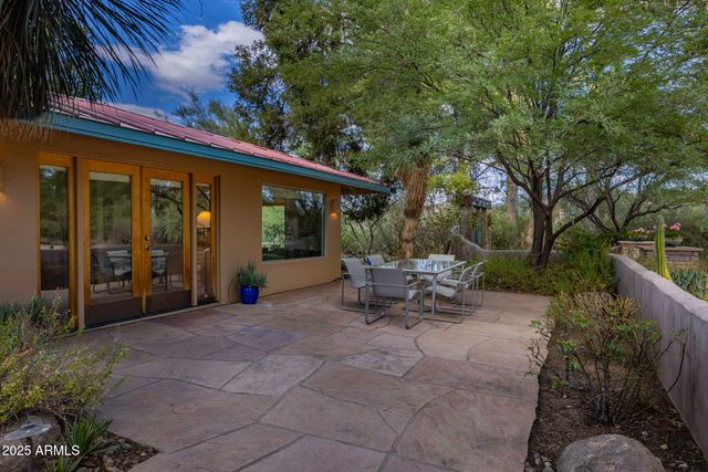 50602 N US Hwy 60 Avenue, Wickenburg, AZ 85390