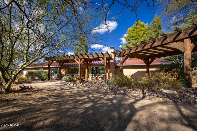 50602 N US Hwy 60 Avenue, Wickenburg, AZ 85390