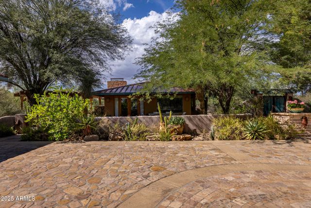 50602 N US Hwy 60 Avenue, Wickenburg, AZ 85390