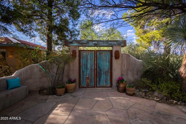 50602 N US Hwy 60 Avenue, Wickenburg, AZ 85390