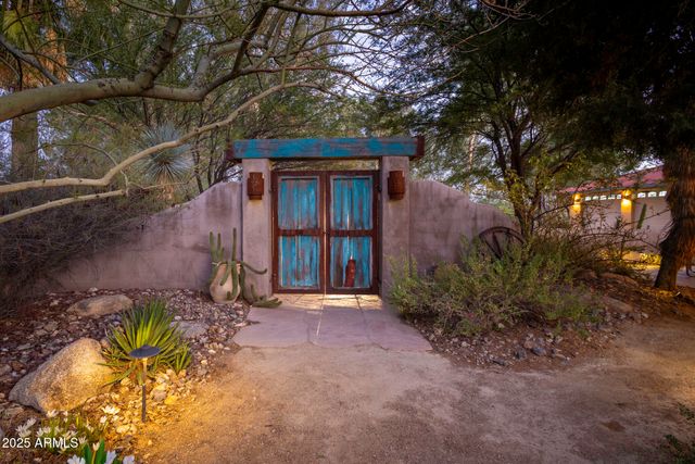 50602 N US Hwy 60 Avenue, Wickenburg, AZ 85390