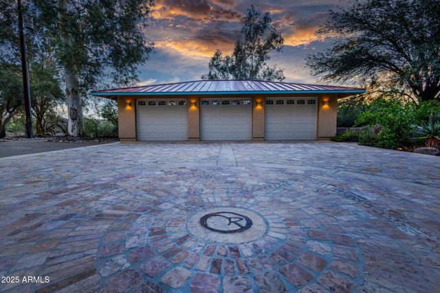 50602 N US Hwy 60 Avenue, Wickenburg, AZ 85390