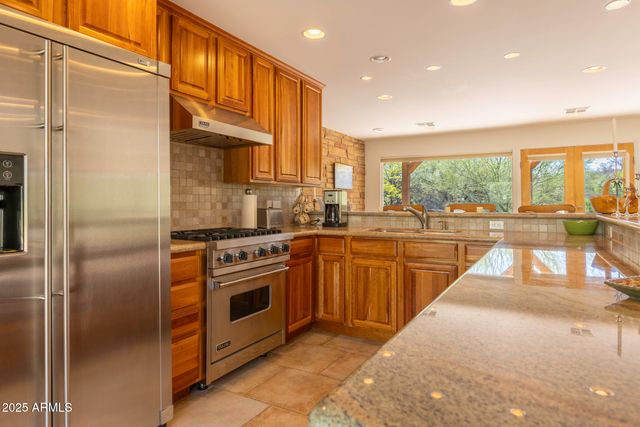 50602 N US Hwy 60 Avenue, Wickenburg, AZ 85390