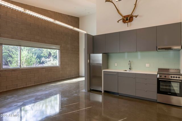 50602 N US Hwy 60 Avenue, Wickenburg, AZ 85390