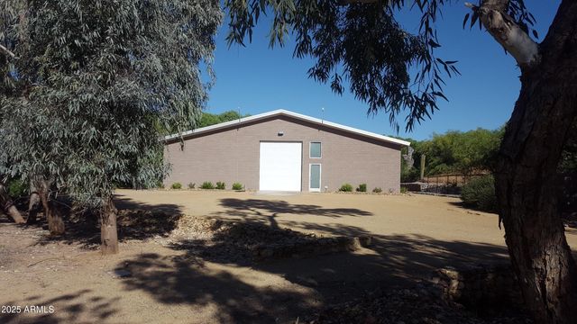 50602 N US Hwy 60 Avenue, Wickenburg, AZ 85390