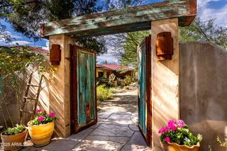 50602 N US Hwy 60 Avenue, Wickenburg, AZ 85390