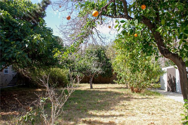 335 W Hillcrest Boulevard, Inglewood, CA 90301