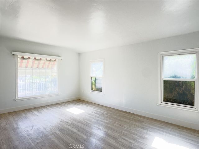 335 W Hillcrest Boulevard, Inglewood, CA 90301