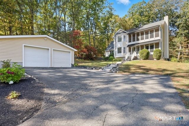 121 West Wakefield Boulevard, Winchester, CT 06098