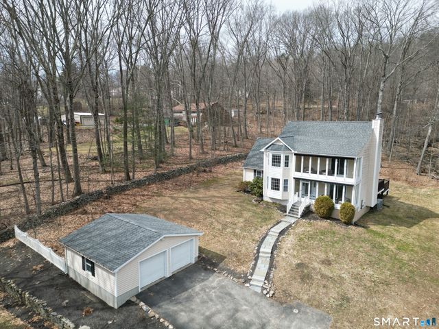 121 West Wakefield Boulevard, Winchester, CT 06098