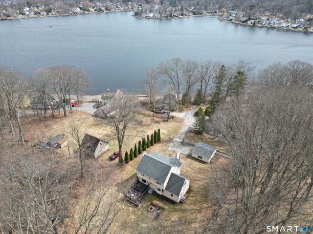 121 West Wakefield Boulevard, Winchester, CT 06098