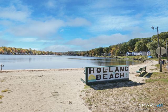 121 West Wakefield Boulevard, Winchester, CT 06098