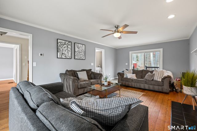 121 West Wakefield Boulevard, Winchester, CT 06098