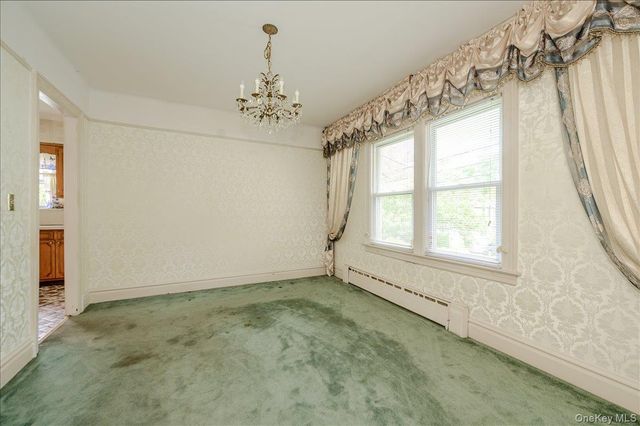 4634 Iris Lane, Great Neck, NY 11020